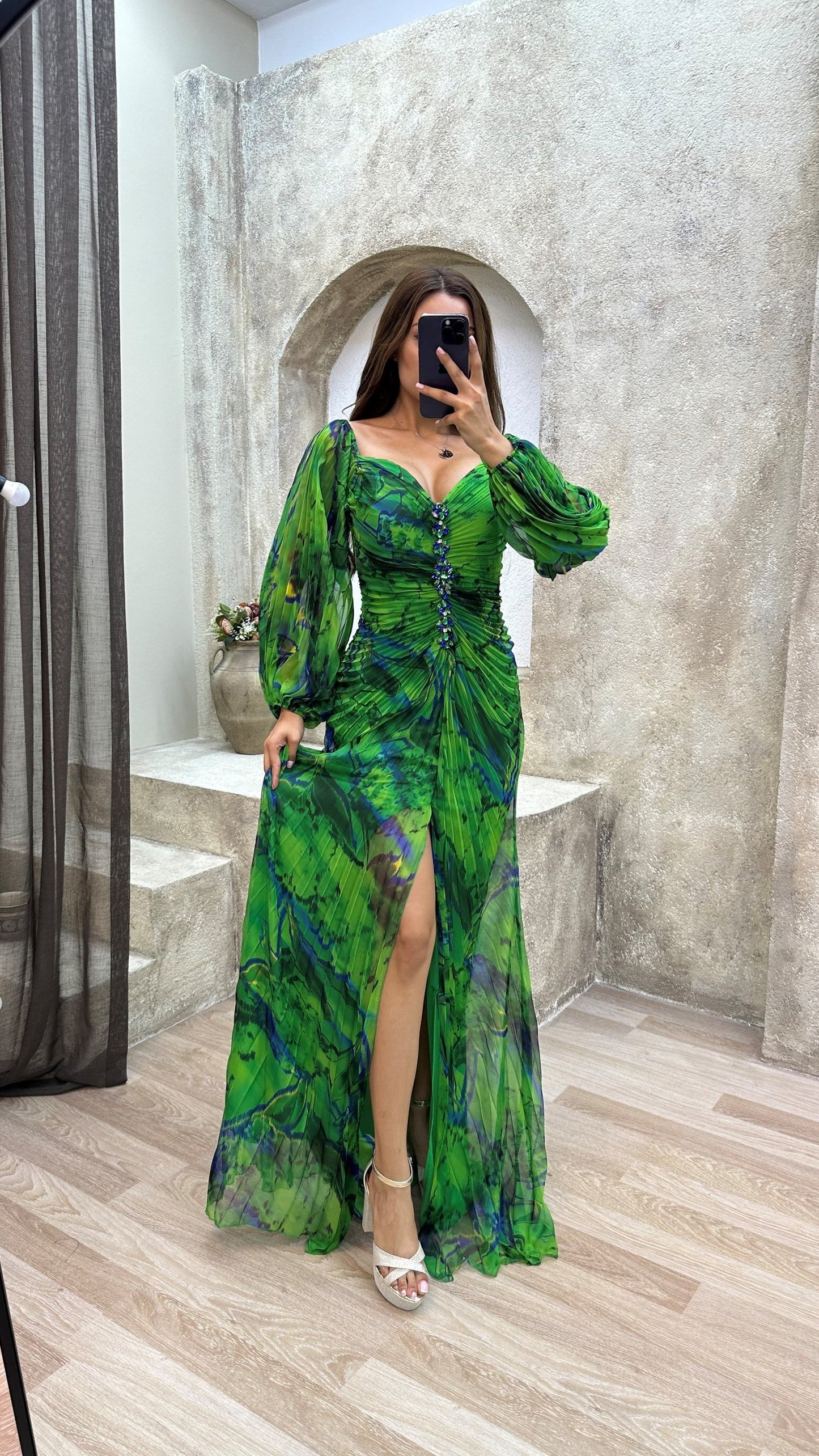 GISELLA | Vestido Elegante Con Escote En V